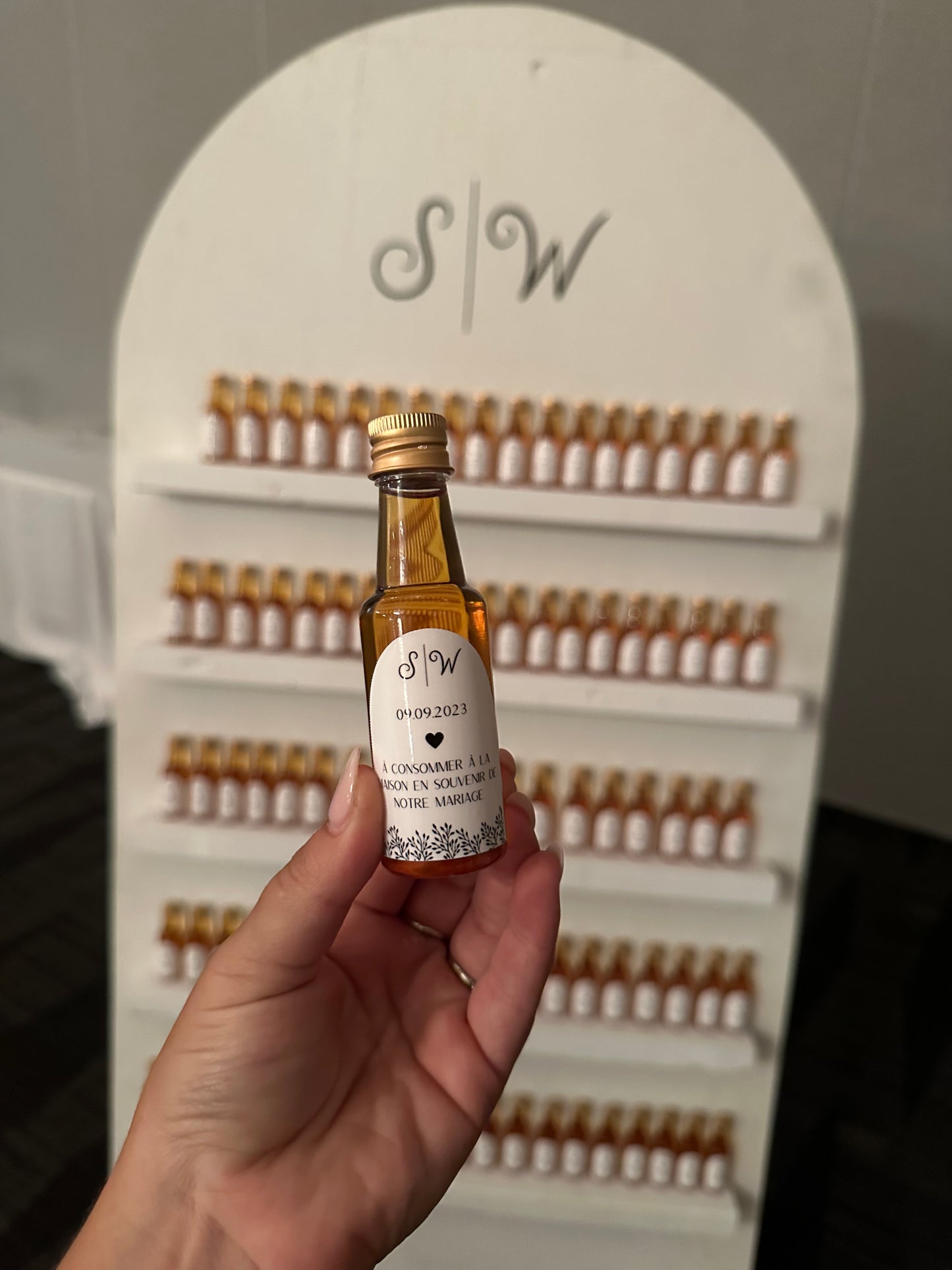 Mur blanc PRIX SUITE À VOTRE ACHAT