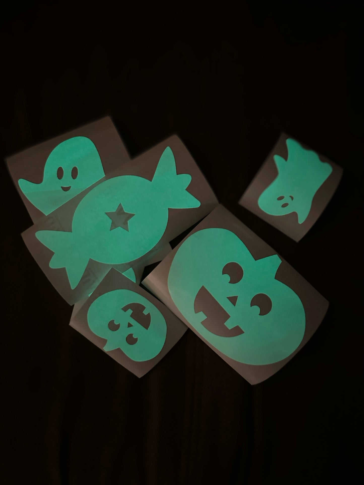 Autocollant Halloween Glow in the dark - 2 grandeurs/3 modèles