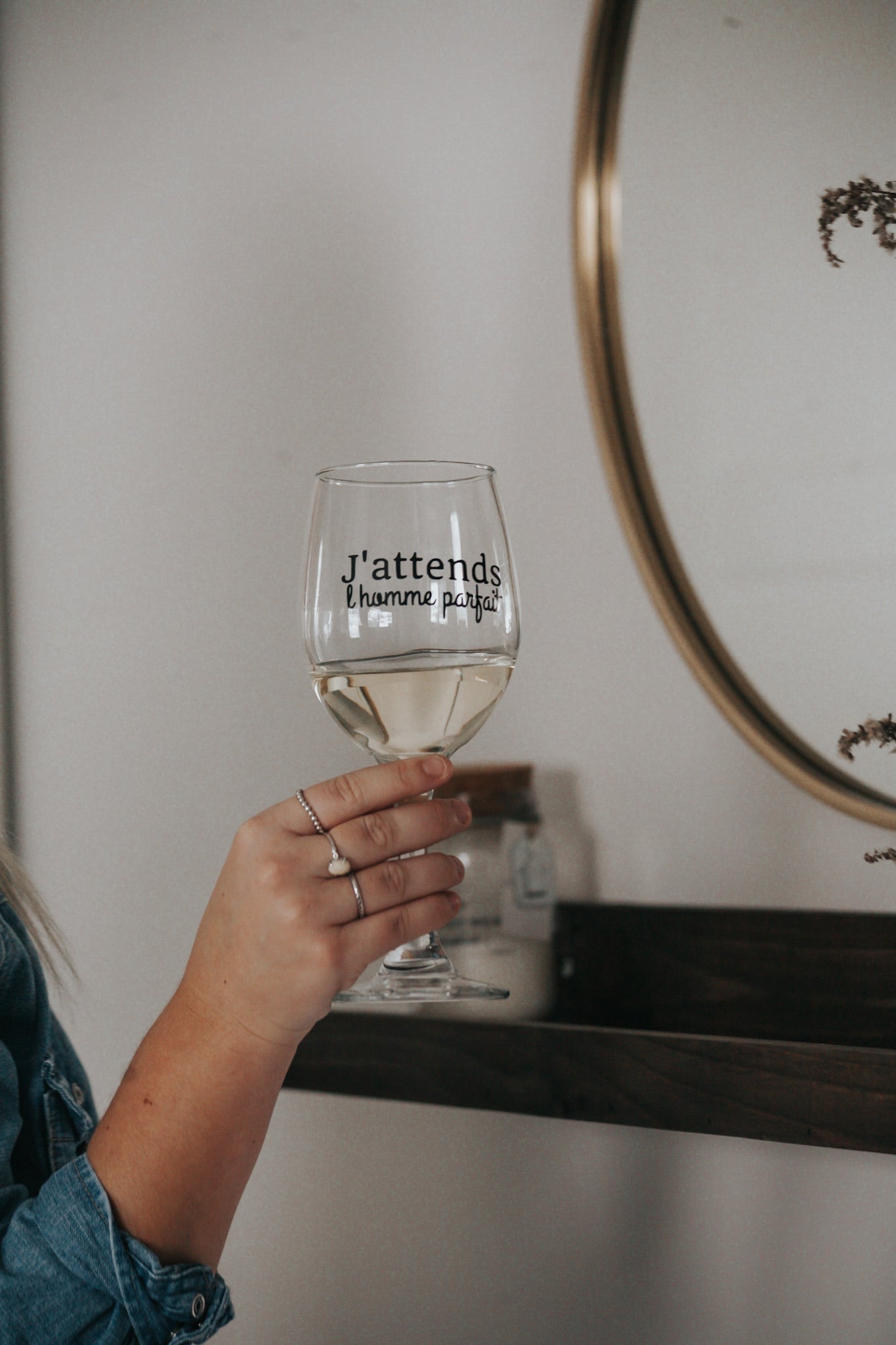 Autocollant J'attends l'homme parfait!