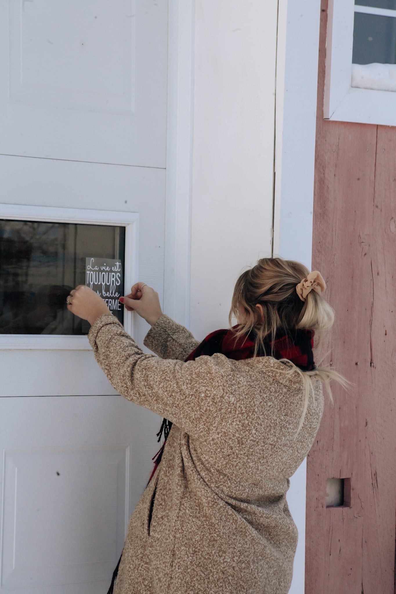Autocollant fenêtre La vie est toujours plus belle à la ferme