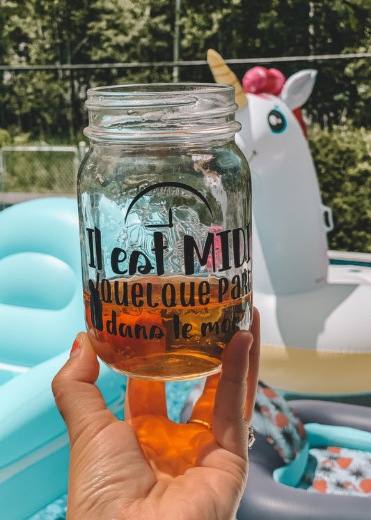 Autocollant Il est midi quelque part dans le monde