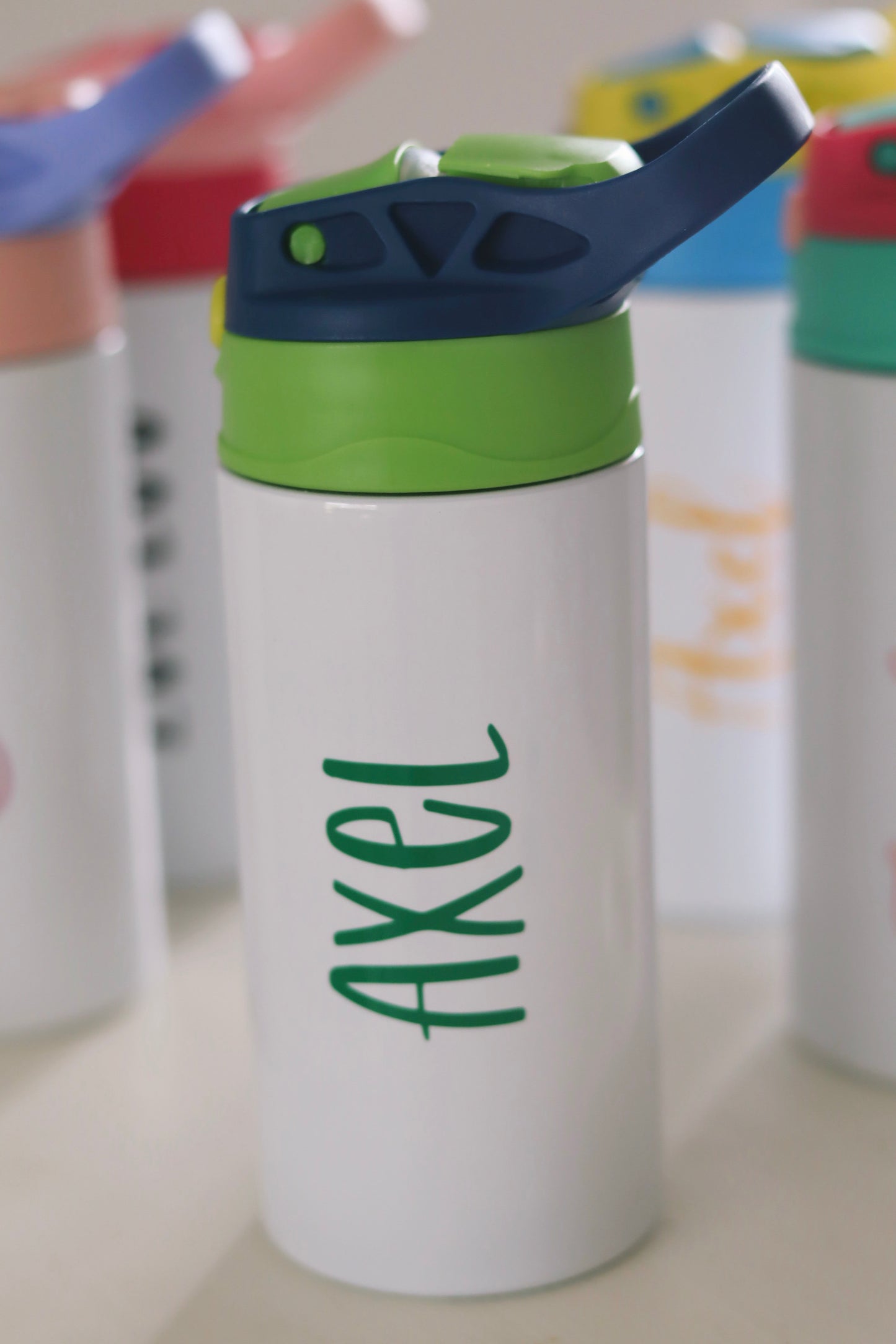 Bouteille d'eau THERMOS pour enfant personnalisée- PLUSIEURS COULEURS -OPTIONS