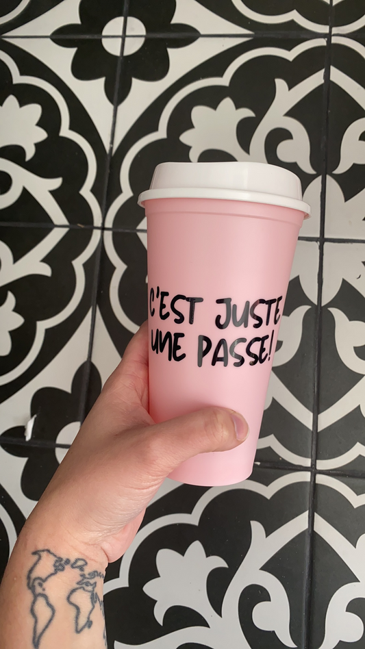 Autocollant C’est juste une passe!